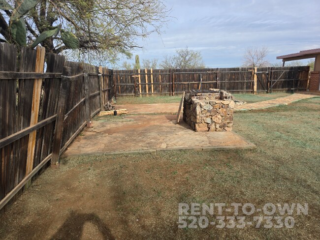 Building Photo - 15965 N Forecastle Ave