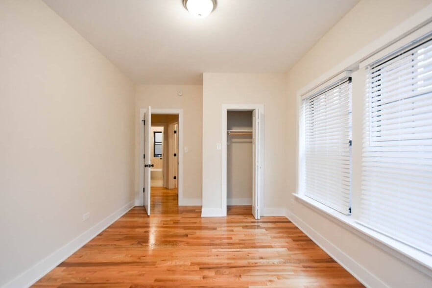 Building Photo - 805 Dempster St