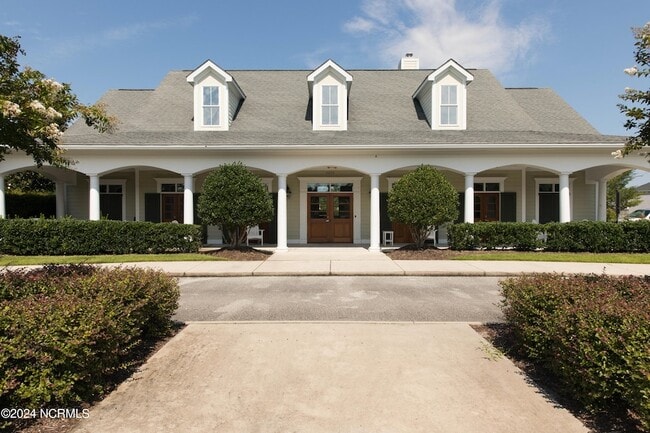 Building Photo - 3121 Lobelia Ln
