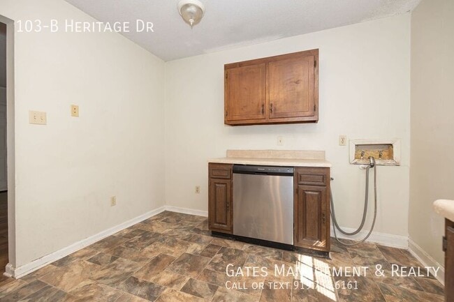 Building Photo - 103-B Heritage Dr-