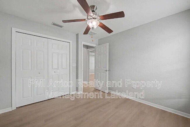 Building Photo - 7918 Chestnut View Dr