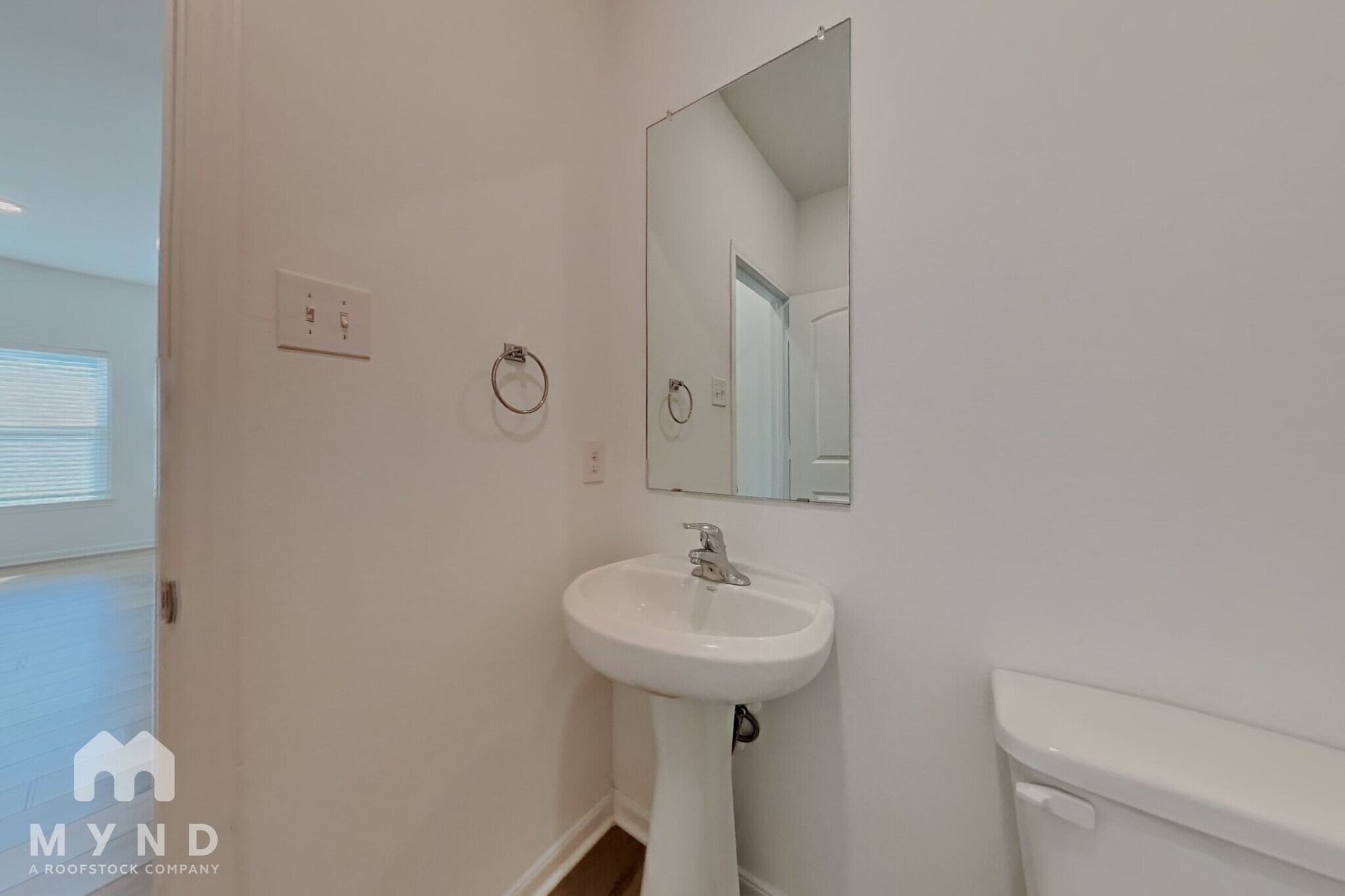 Building Photo - 10832 Quinn Ct