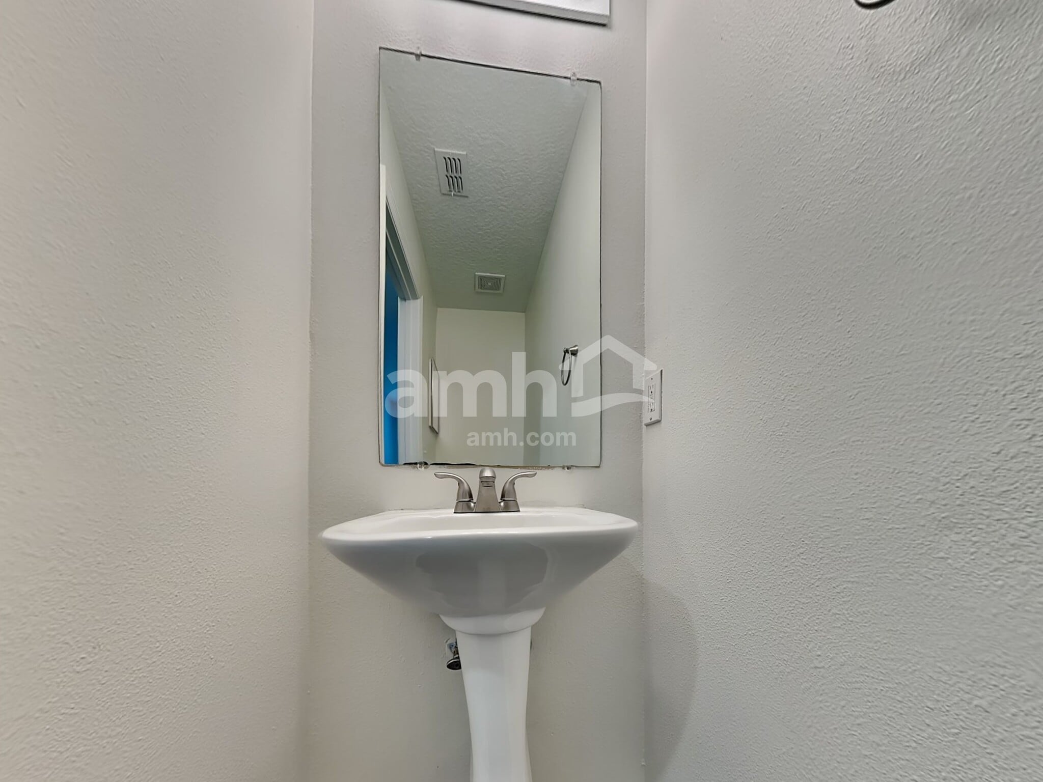 Building Photo - 11997 Mission Creek Ln