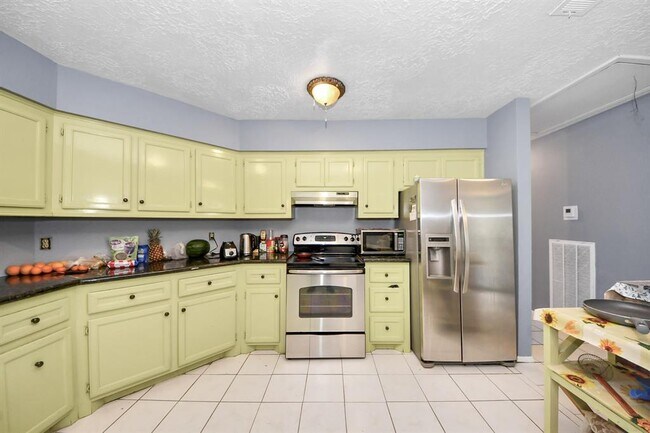 Building Photo - 2638 S Camden Pkwy
