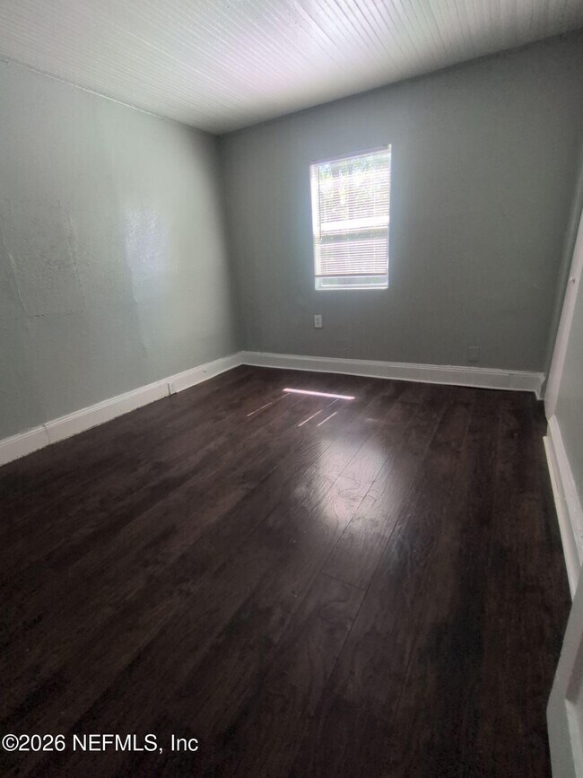 Building Photo - 2092 Benedict Rd