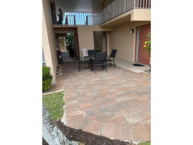 Building Photo - MOVE IN SPECIAL!! AVAILABLE NOW! Waterfron...
