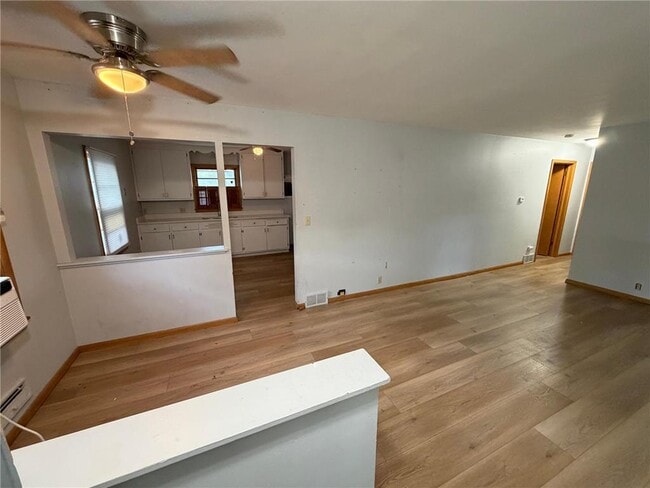 Building Photo - 2702 W 66th St