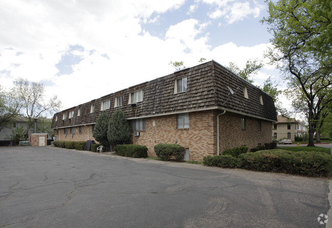 Primary Photo - Westwind Apartments
