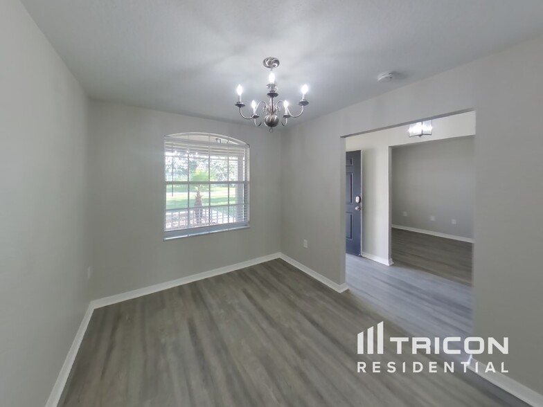 Building Photo - 3328 Montano Ave