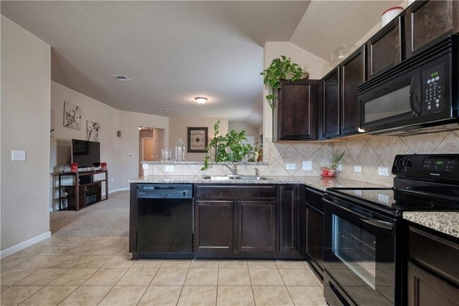 Building Photo - 5821 Roderick Dr