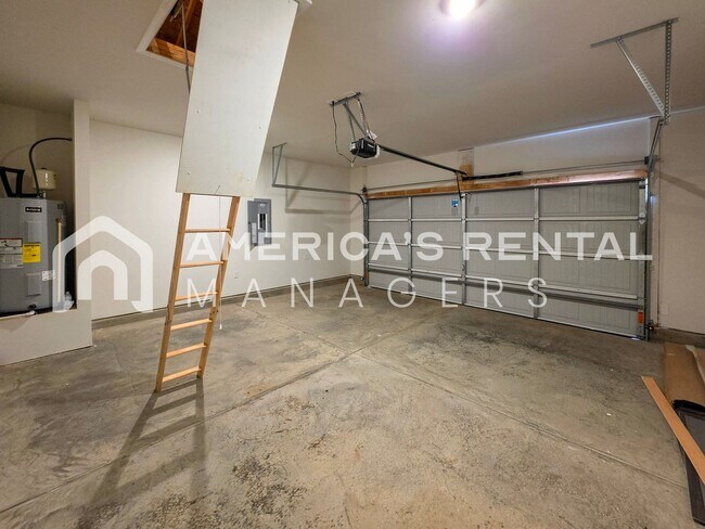Building Photo - 180 Keller Dr