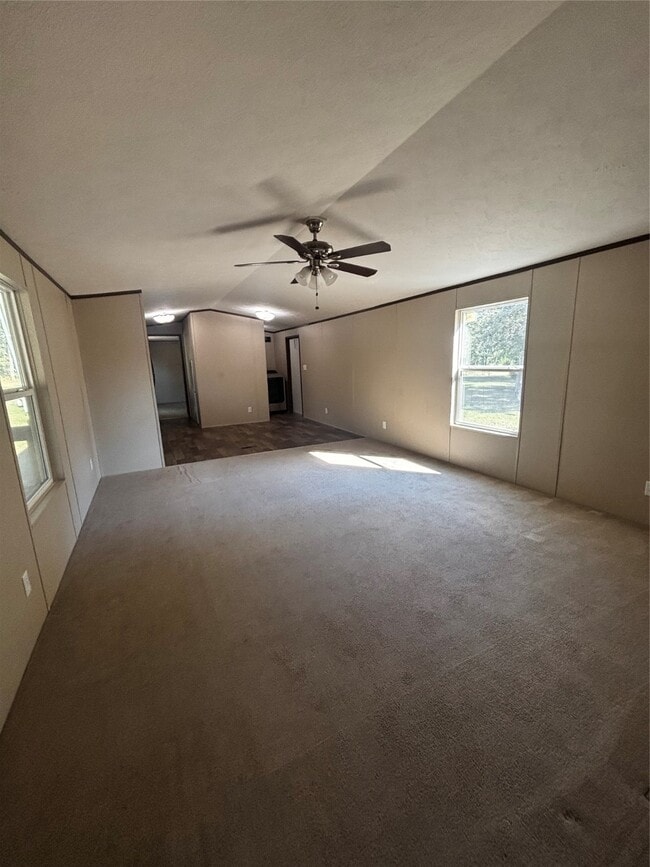 Building Photo - 10 S Walnut Lake Dr