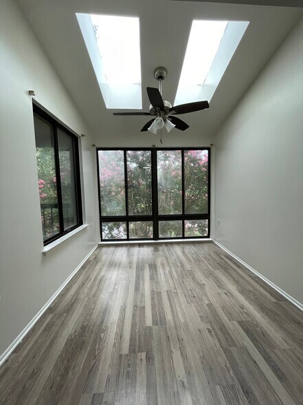 Dining room - 13205 Chalet Pl