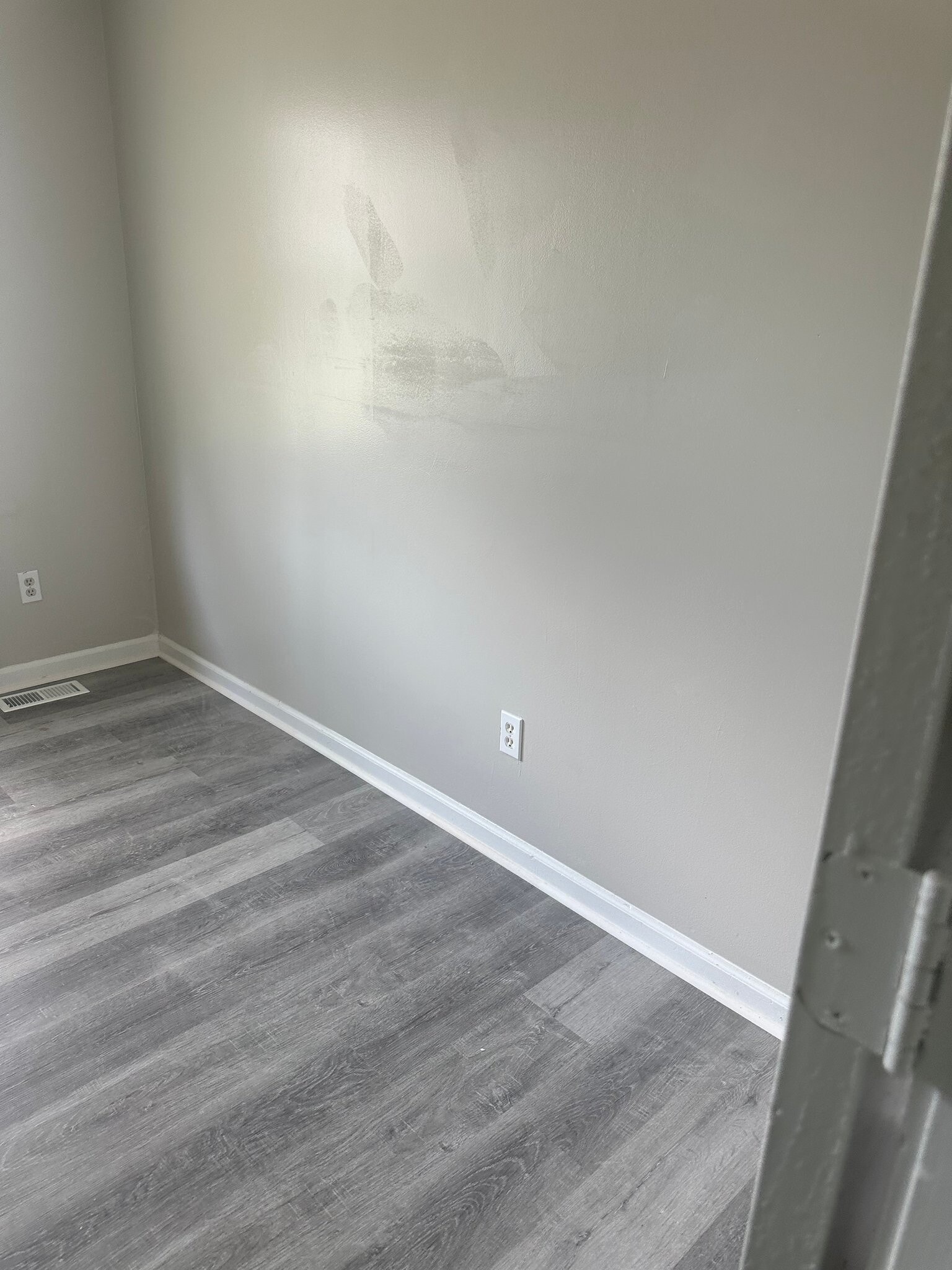 Building Photo - 5574 Windwood Rd