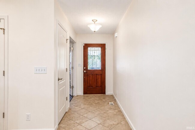 Building Photo - 3937 Amethyst Dr