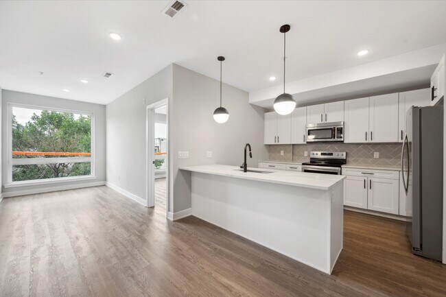 Building Photo - 1841 N Gratz St