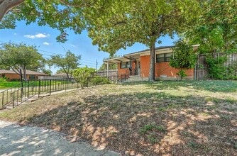 Building Photo - 10705 Coogan Dr