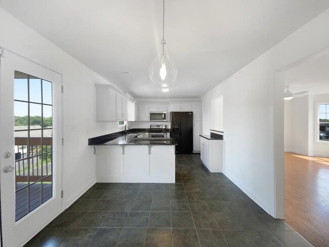 Building Photo - 1575 Cobra Ln