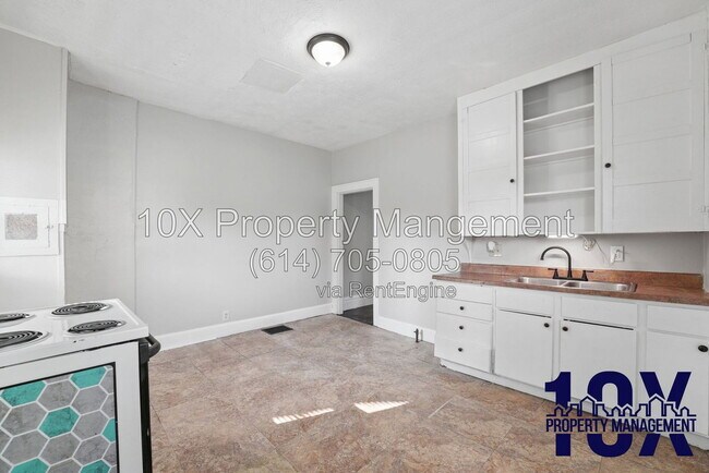 Building Photo - 130 S Richardson Ave