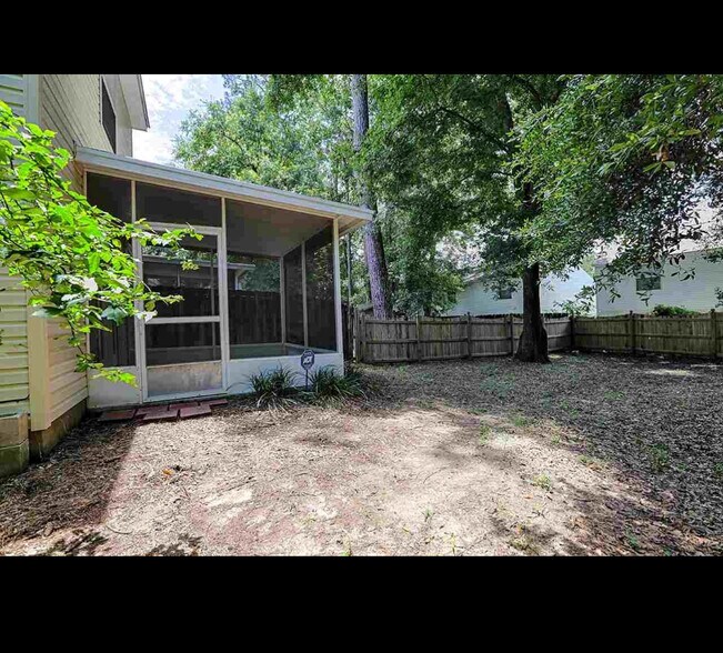 Building Photo - 2346 Emerald Ridge Loop