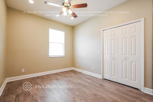 Building Photo - 1390 Stellar Dr