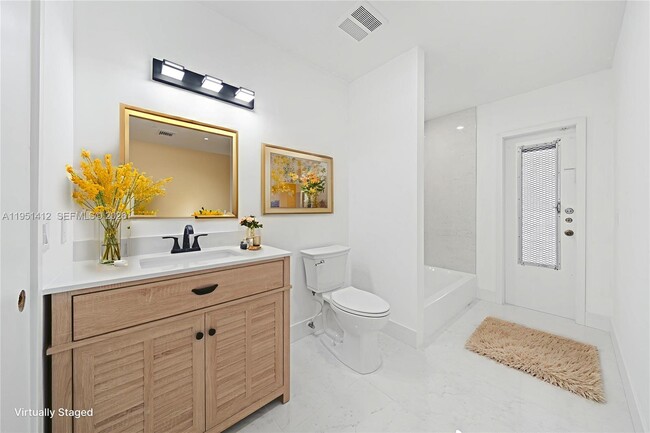 Building Photo - 7021 SW 107th St