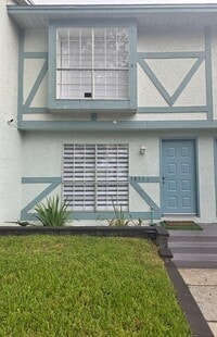 Building Photo - 1811 Bentley Blvd