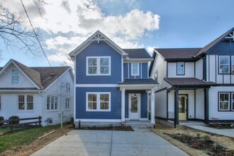 Building Photo - 904 Burchwood Ave