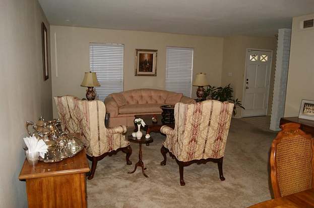 Building Photo - 13140 Trail Hollow Dr