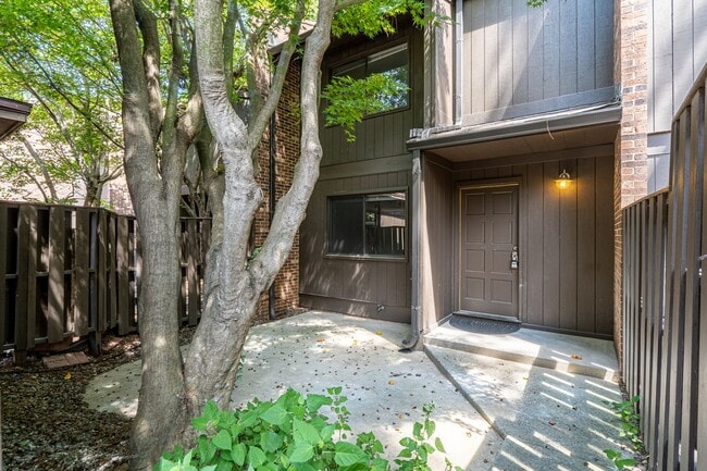 Building Photo - 3506 Prestwick Dr