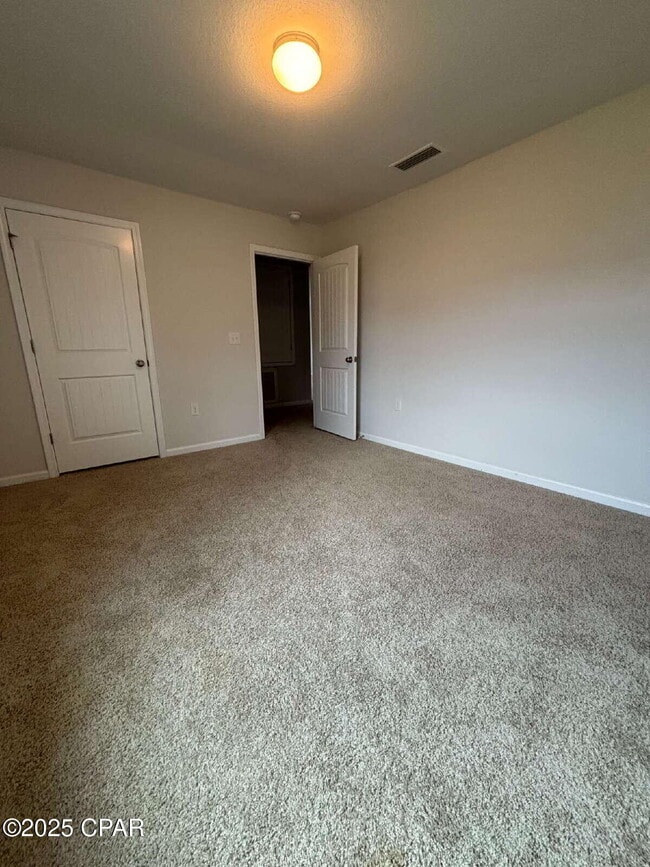 Building Photo - 500 Eagle Lake Wy