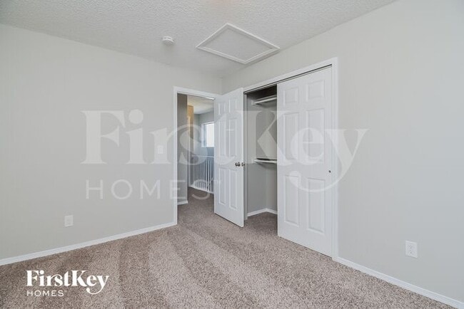 Building Photo - 2456 Pinyon Jay Dr