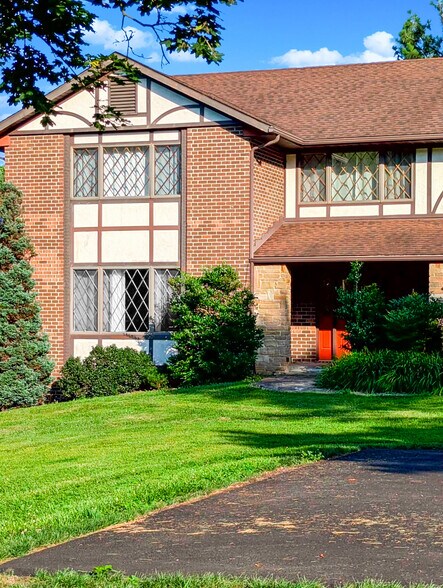Building Photo - 6636 Isle of Skye Dr