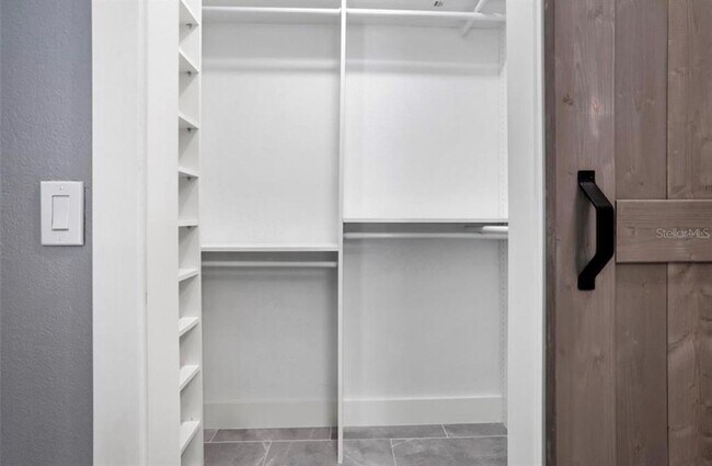 Building Photo - 8907 N Blvd