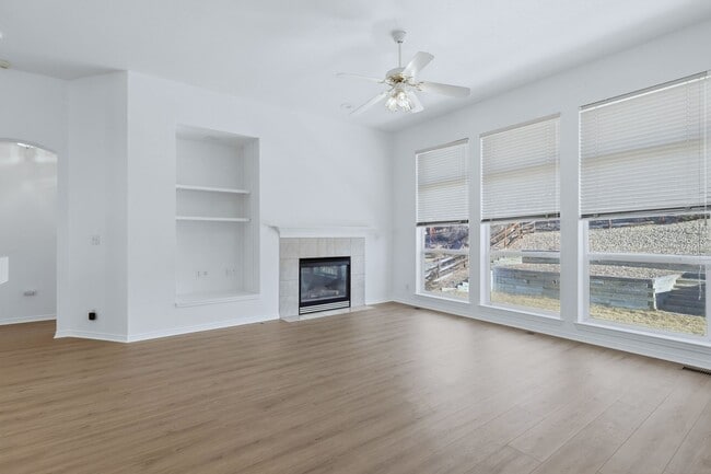 Building Photo - 4 bed 2 bath Ranch in Metzler Ranch Castle Rock!