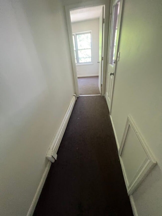 Building Photo - 66 Hungerford Terrace