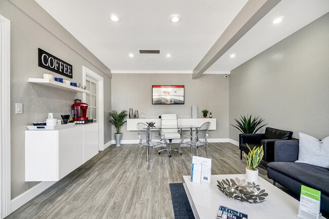 Building Photo - SITE Scottsdale