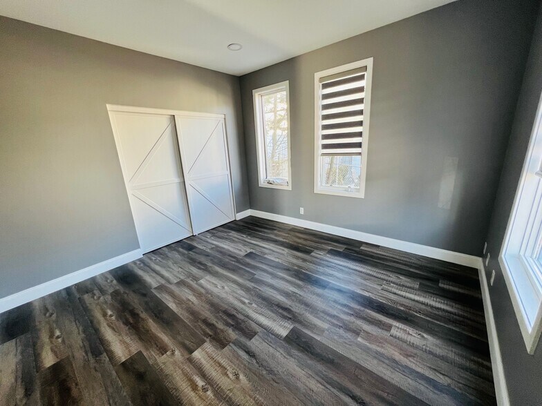 Building Photo - 182 Gay St