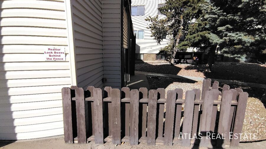 Building Photo - 6540 Delmonico Dr