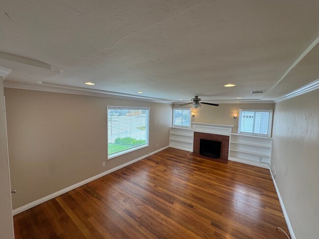 Building Photo - Beautiful Beach House