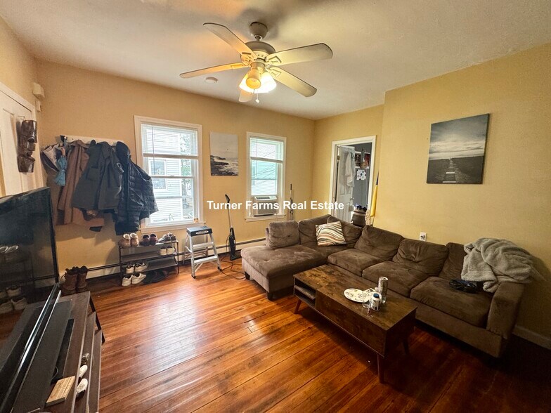 Primary Photo - 20 Bristol St