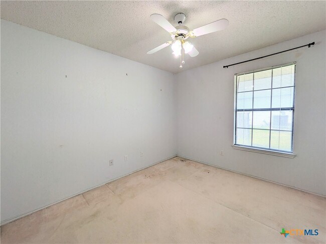 Building Photo - 1428 Devin Dr