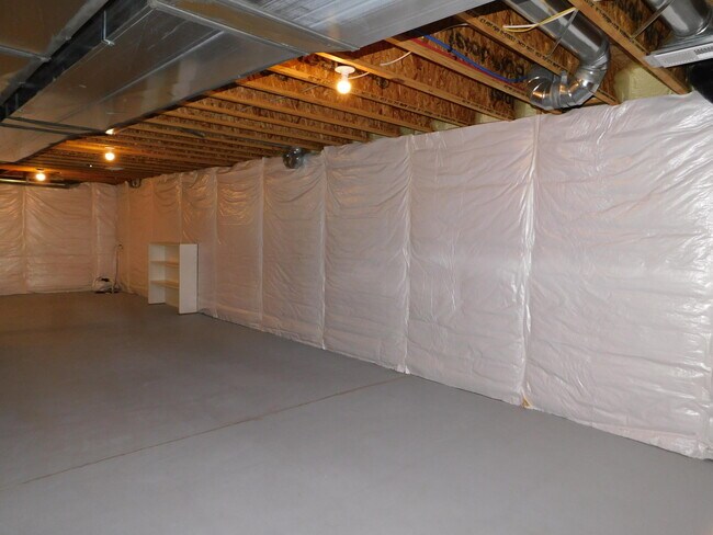 Building Photo - 4251 Lilac Ln