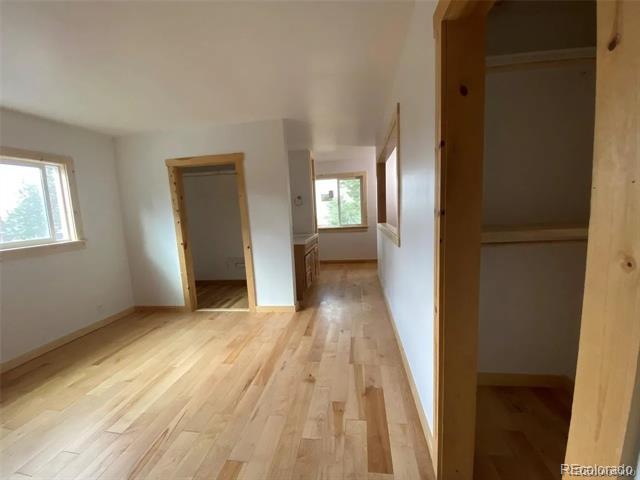 Building Photo - 192 Signal Rock Rd