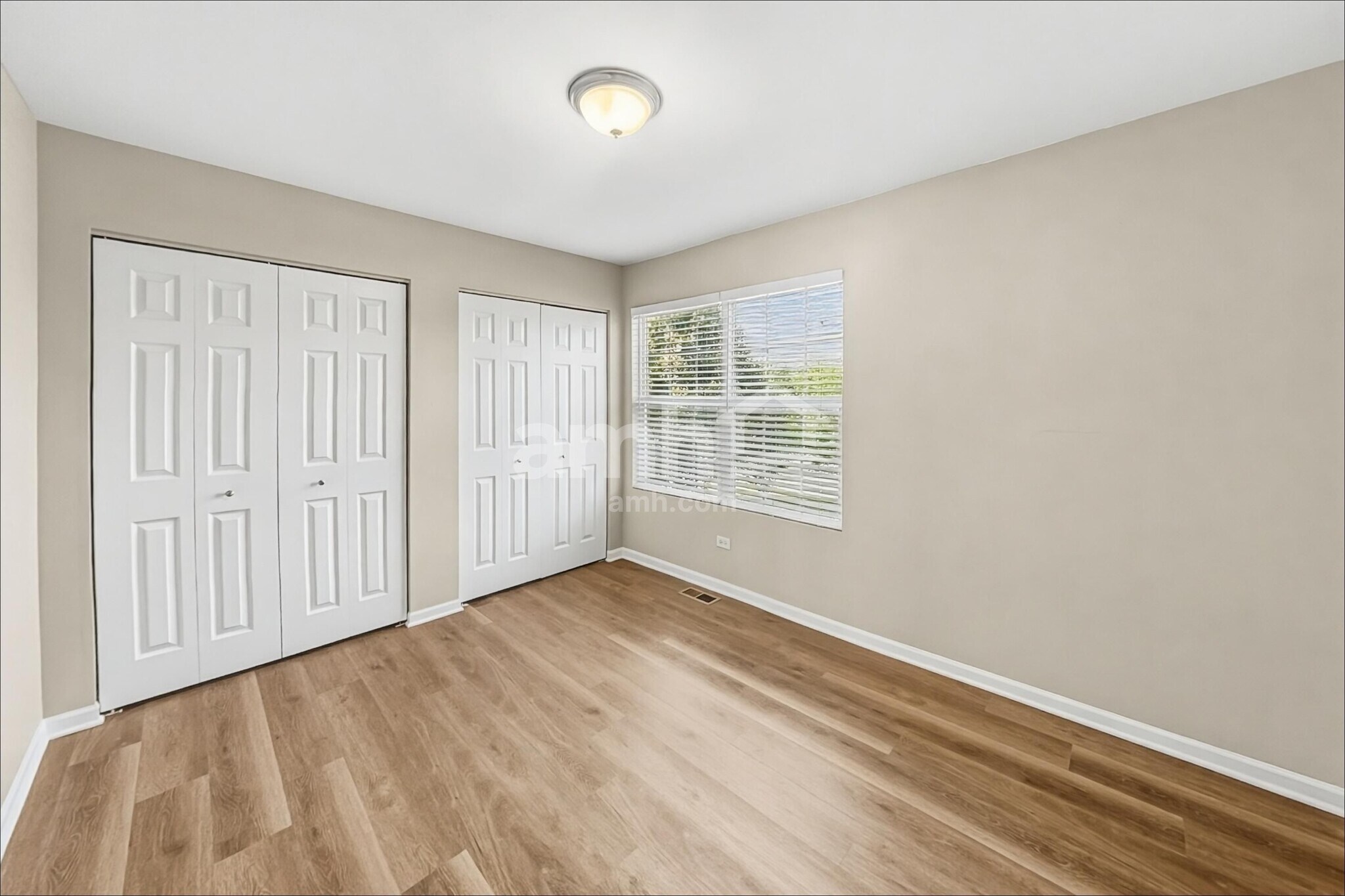 Building Photo - 6408 Roth Dr