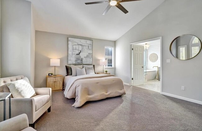 Building Photo - 539 Zenith Ridge Dr