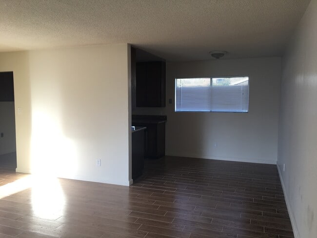 Building Photo - House