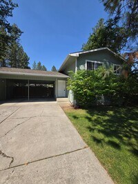 Building Photo - 1718