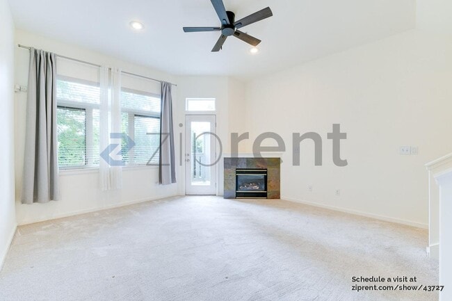 Building Photo - 11570 Stone Ave N