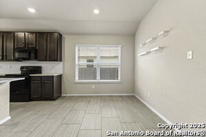 Building Photo - 161 Sambar Main